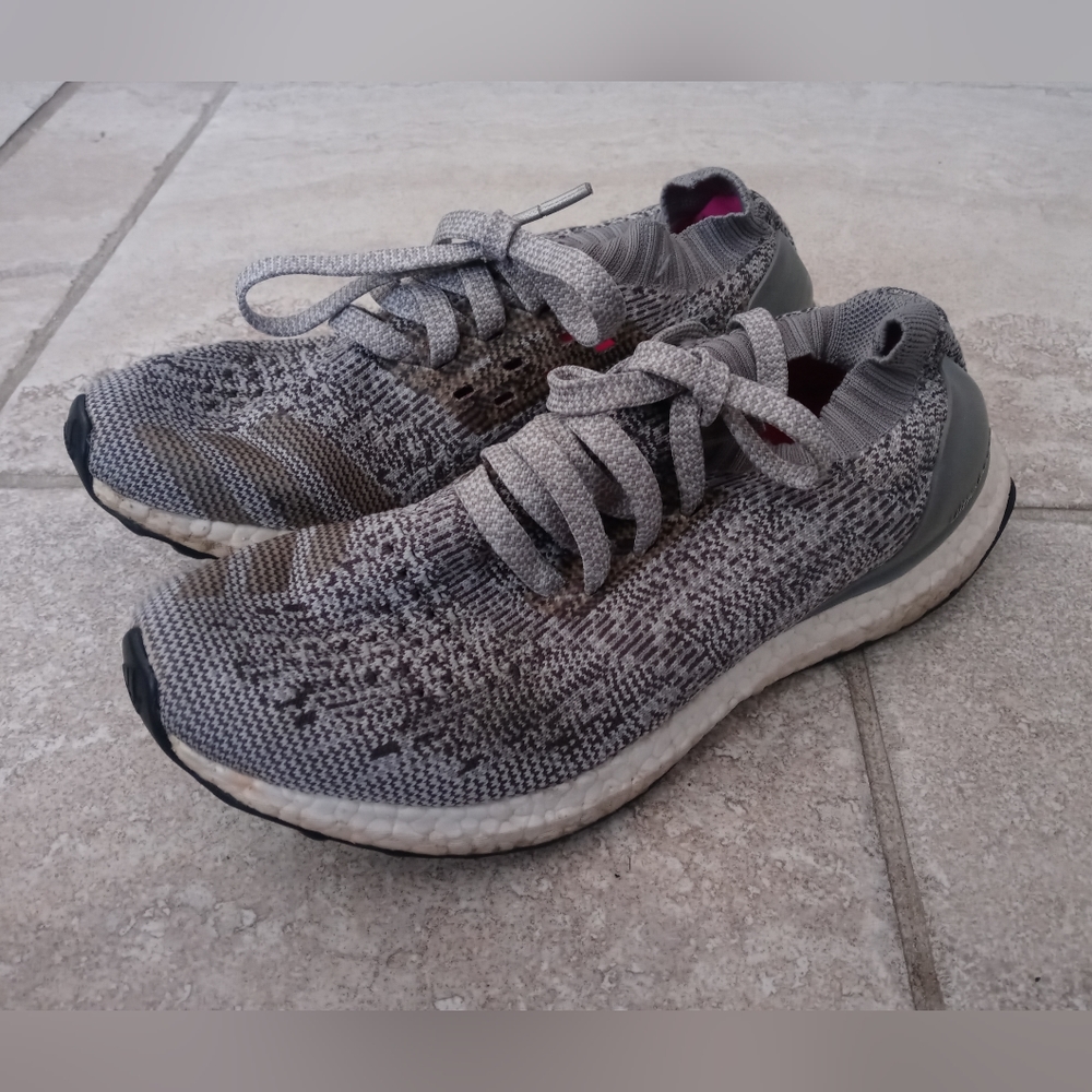 Womens size 7.5 Adidas Uncaged Ultra Boost